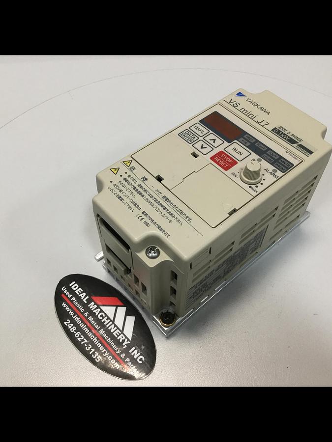 Used YASKAWA VS Mini J7 Inverter CIMR-J7AA20P1 USED