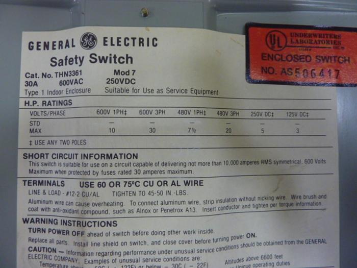 Used GENERAL ELECTRIC / GE 30 Amp Safety Disconnect Switch THN3361 #57164