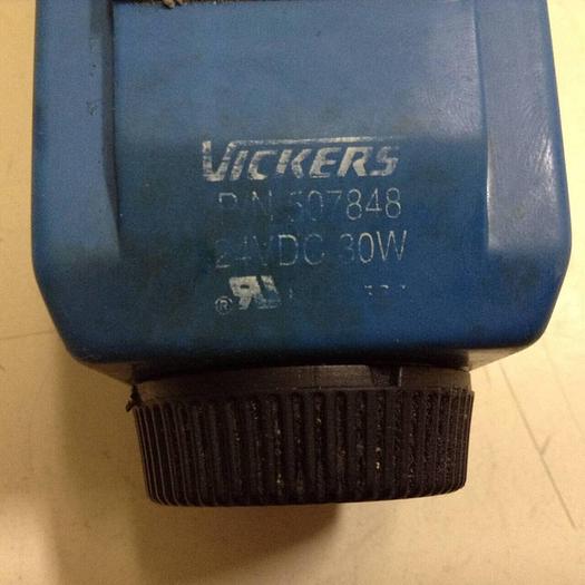 Used VICKERS Valve DG4V-3S-2C-M-U-H5-60 #87689