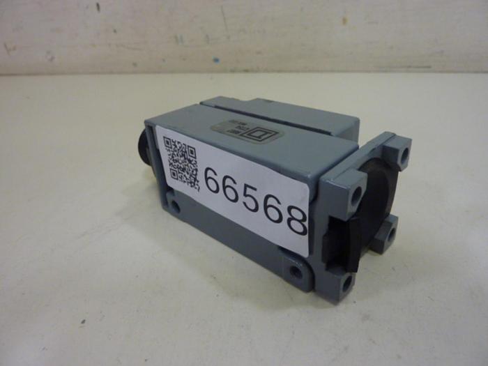 Used SQUARE D Limit Switch 9007C54A2Y1905 #66569