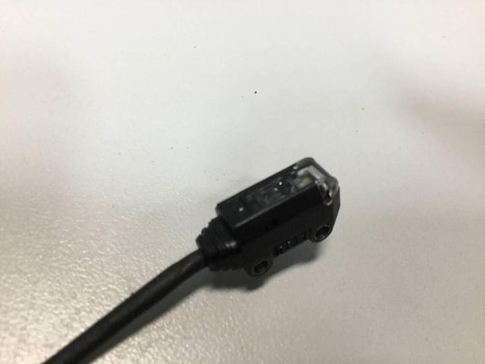 Used OMRON Photoelectric Sensor E3T-ST11 #99355