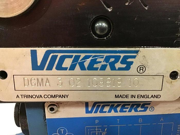 Used VICKERS Valve KFDG5V72C200NXVMU1H112EN30 Used