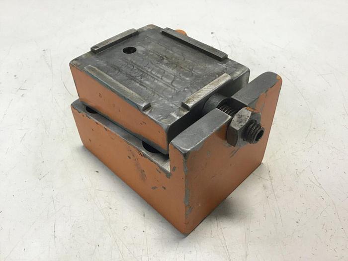 Used CINCINNATI MILACRON Sliding Shoe Platen 3955175 #140538
