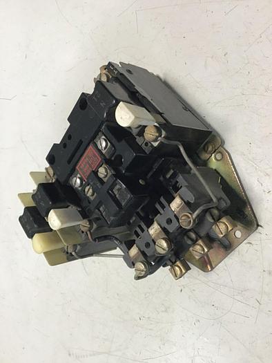 Used ALLEN BRADLEY Motor Starter Size 0 709-A0D103 SER K #124361