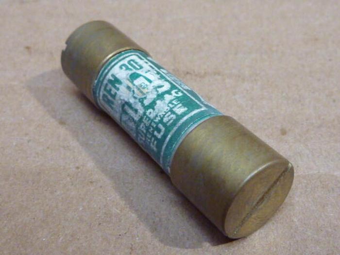 Used BUSSMANN 30 Amp Fuse REN-30 #33644