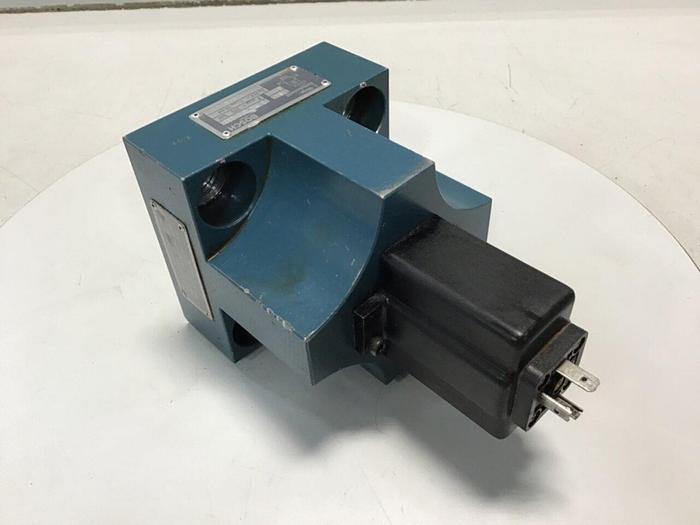 Used BOSCH Valve 0 810 070 033 Used #145447