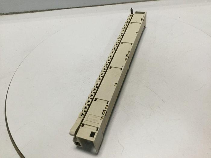 Used SIEMENS Terminal Strip 1NEZ8110200 #110961
