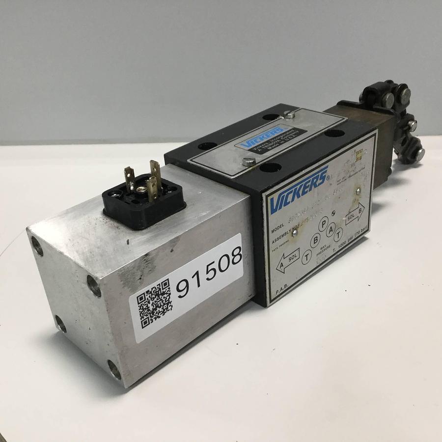 Used VICKERS Valve SDG20S4 012F 50 S553 USED