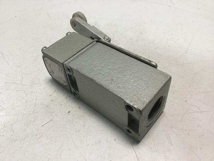 Used TELEMECANIQUE Lox-Switch C2JK05 #121785