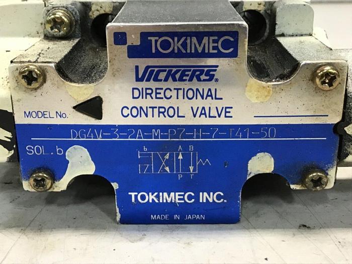 Used VICKERS Directional Control Valve DG4V-3-2A-M-P7-H-7-T41-50 #136554