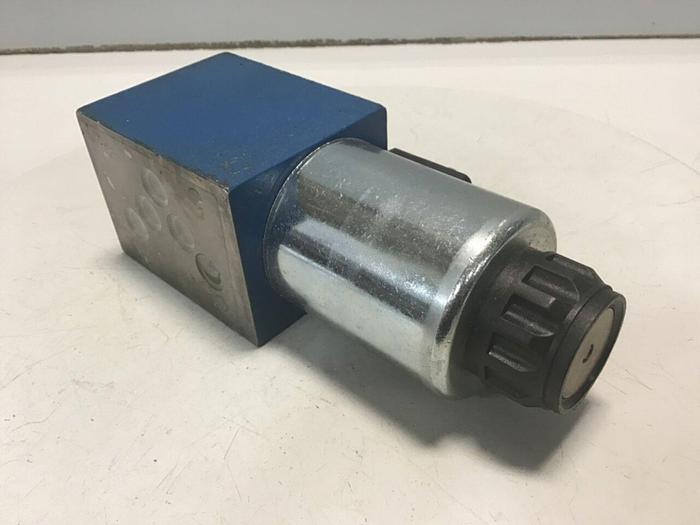 Used MANNESMANN REXROTH Valve 4WE10EA33/CG24N9K4 Used