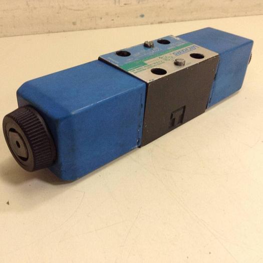 Used VICKERS Valve DG4V-3S-2C-M-U-H5-60 #87689