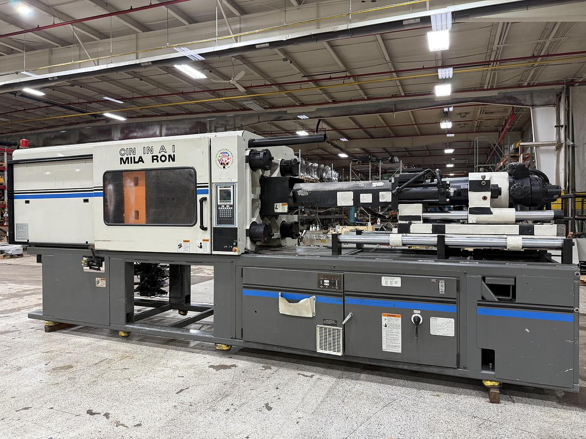 Used CINCINNATI MILACRON VT 300-29
