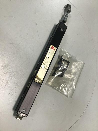 Used CINCINNATI MILACRON Linear Ejector Transducer F5S105101 #114800