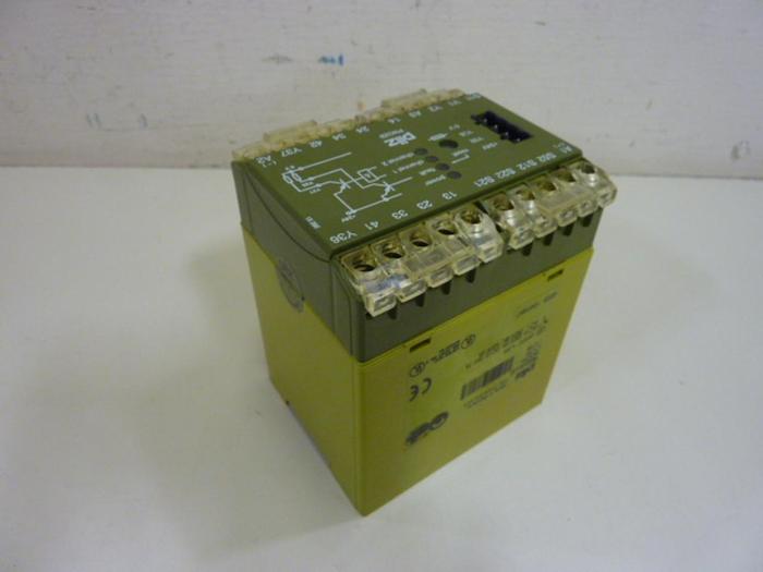 Used PILZ Safety Relay PNOZ824VDC #67717