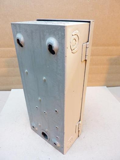 Used SQUARE D 30 Amp Safety Disconnect Switch H361 E1 Used