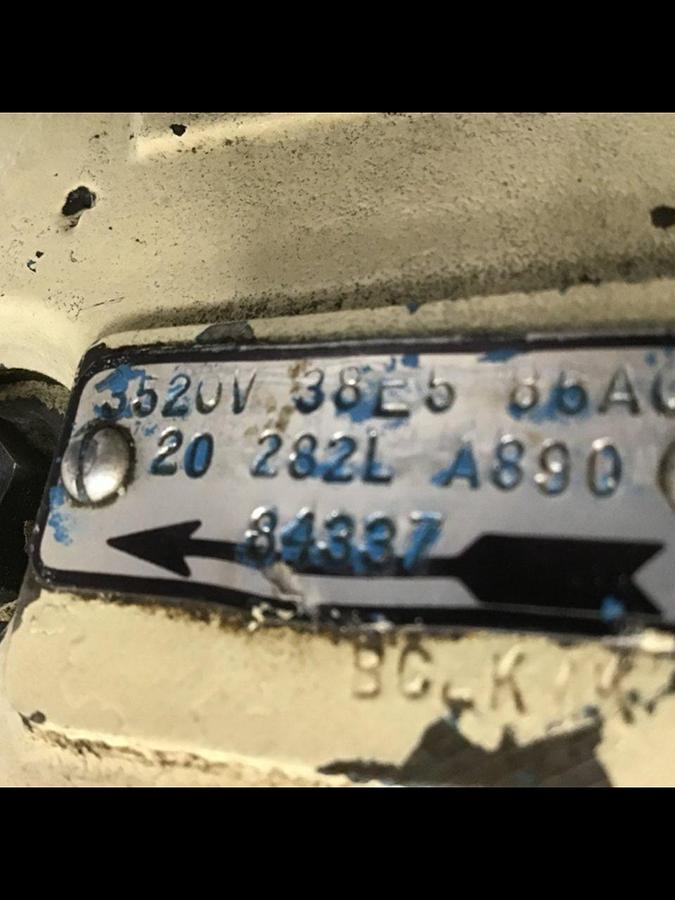 Used VICKERS Hydraulic Vane Pump 3520V38E5 #138768