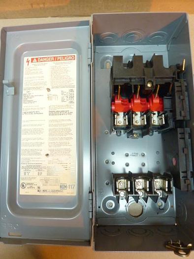 Used SQUARE D 30 Amp Safety Disconnect Switch H361 E1 Used