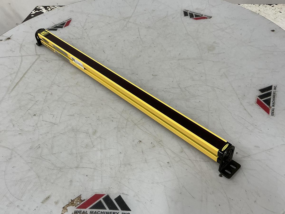 Used BANNER ENGINEERING SLSR30-750Q8