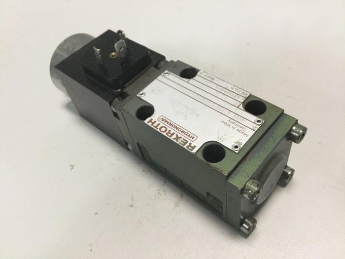 Used REXROTH Valve 4WE6Y52CG24N9Z4SO582 #105628