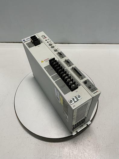 Used ALLEN BRADLEY 2098-DSD-030-SE