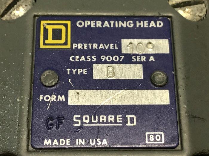 Used SQUARE D Limit Switch 9007-C54B #121685