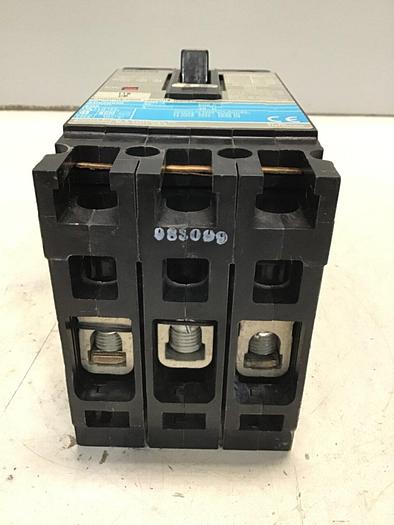 Used SIEMENS 30 Amp Circuit Breaker ED63B030 #138192