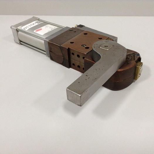 Used DESTACO Clamp 82G6N-632C903-05190A #90110