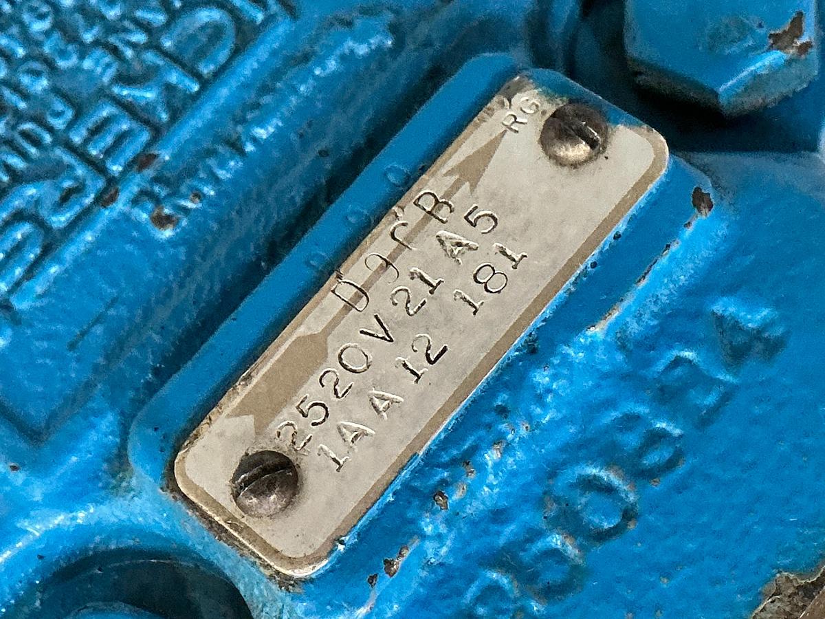 Used VICKERS 2520 V 21 A5