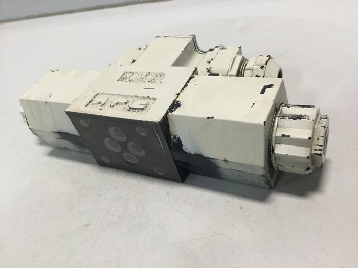 Used YUKEN Directional Valve DSG-01-3C9-D24-50 Used