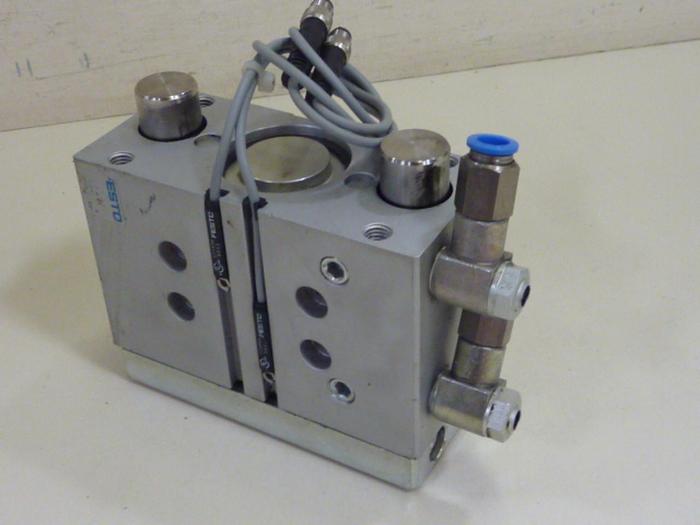Used FESTO Pneumatic Cylinder DFM-40-25-P-A-GF #57356