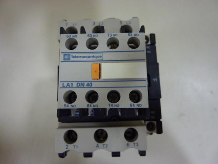 Used TELEMECANIQUE Contactor LP1D4011 #54430
