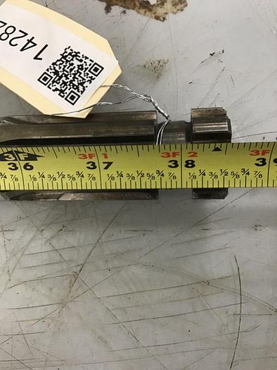 Used NISSEI 32 mm Feed Screw 000405-00 USED