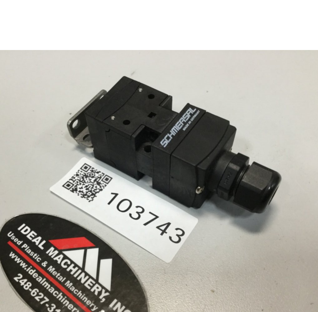 Used SCHMERSAL Safety Interlock Switch AZ 17-11ZK USED