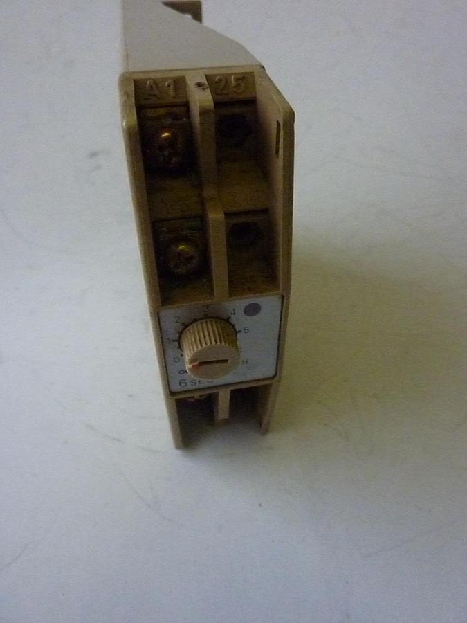 Used OMRON Relay H3DH #2312