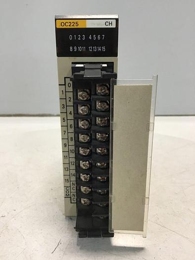 Used OMRON Output Module C200H-OC225 #122628