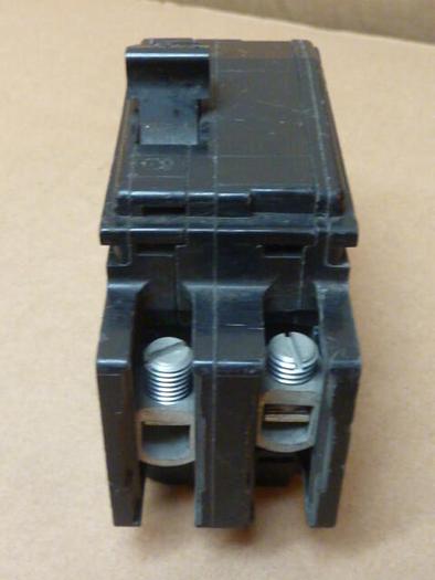 Used SQUARE D 10 Amp Circuit Breaker QOU210 #31348