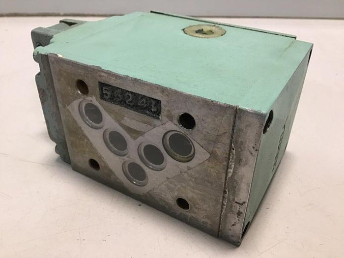 Used YUKEN Valve DCG-03-2B3-R-41 #111758