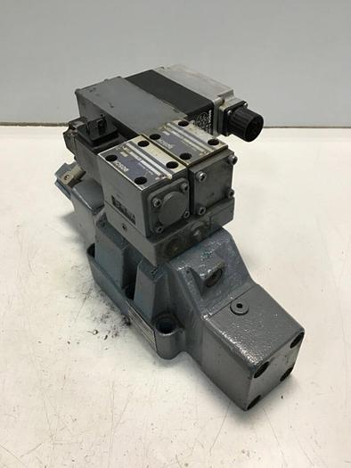 Used BOSCH SERVO Proportional Valve 0 811 404 453 USED