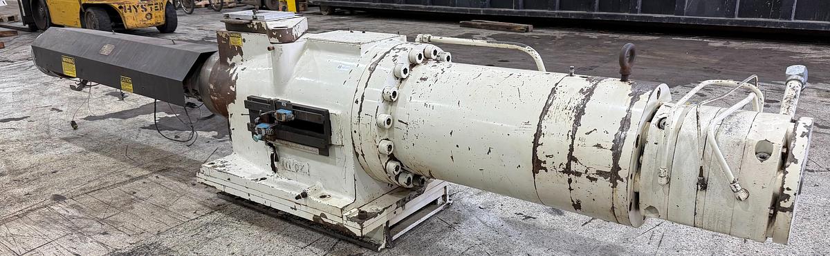 Used INJECTION UNIT