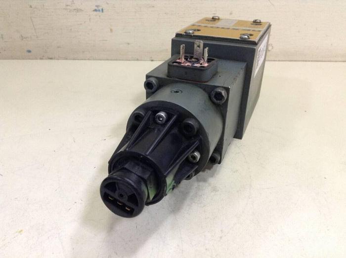 Used REXROTH Directional Valve 4WRE10EA64-11/24Z4/M-193 Used