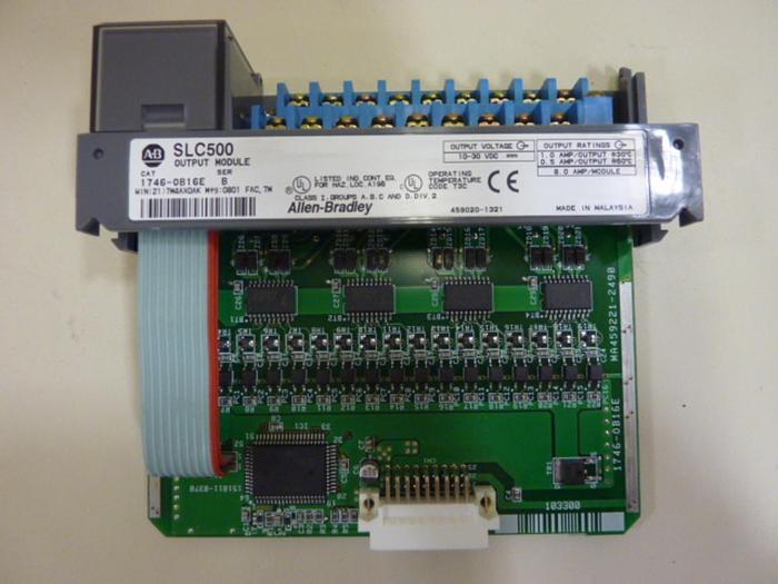 Used ALLEN BRADLEY Output Module 1746-OB16E SER B #59538