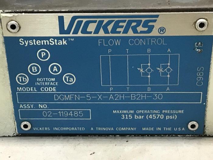Used VICKERS Hydraulic Valve DGMFN-5-X-A2H-B2H-30 #133014
