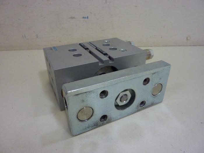 Used FESTO Pneumatic Cylinder DFM-40-25-P-A-GF #57352