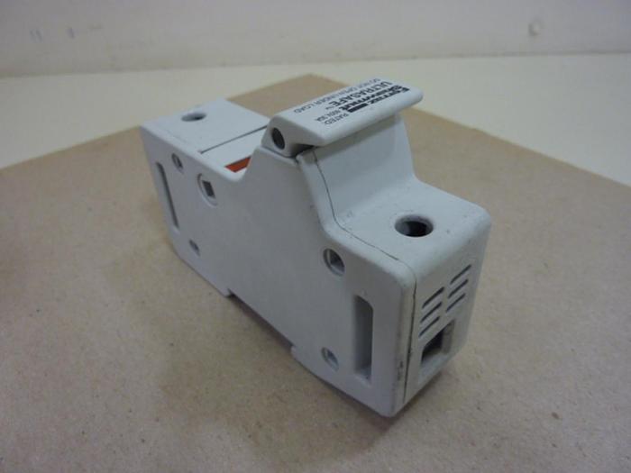 Used FERRAZ SHAWMUT Fuse Holder FUSEHOLDER153 #47153