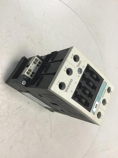 Used SIEMENS Contactor 3RT1036-3BB40 #124614