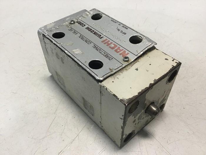 Used NACHI Directional Control Valve ZD-G03-H3Z-TB-8956A USED