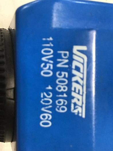 Used VICKERS Valve DG4V-3-6AL-M-FW-B6-60 #134659