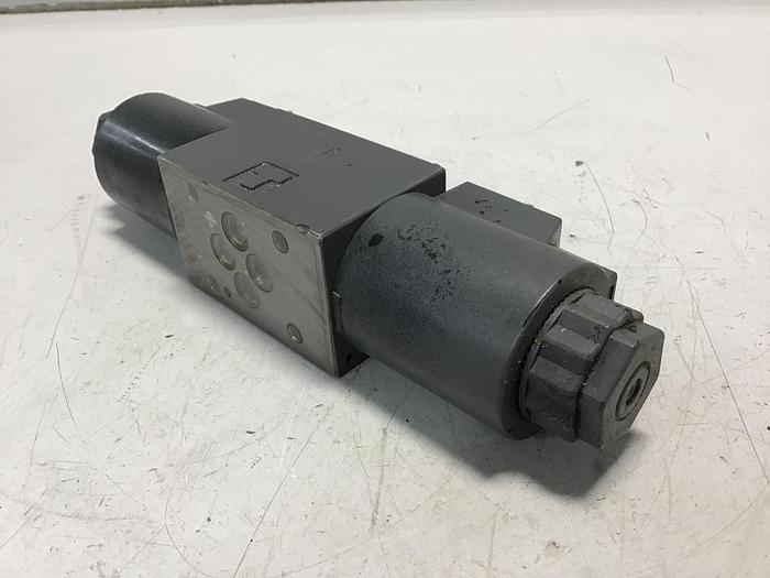 Used VICKERS DG4V-3-2C-M-U7-H-7-52