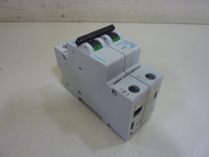 Used GENERAL ELECTRIC / GE V-Line 6 Amp Breaker V07205 #64164